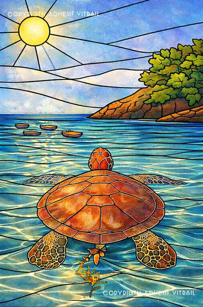 Illustration style vitrail d’une tortue marine nageant dans une mer turquoise des Caraïbes, avec le soleil et une île tropicale en arrière-plan, dans des tons bleus.