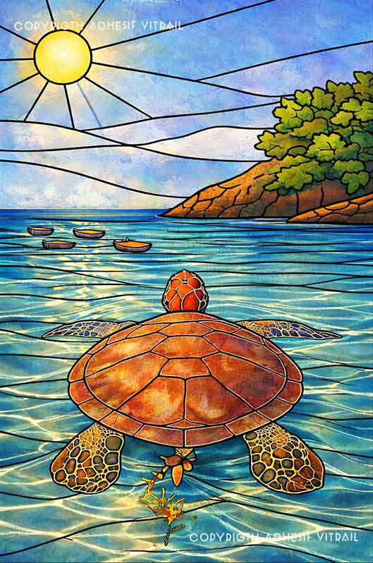 Illustration style vitrail d’une tortue marine nageant dans une mer turquoise des Caraïbes, avec le soleil et une île tropicale en arrière-plan, dans des tons bleus.